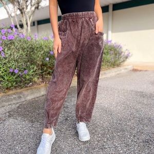 BRAND NEW NEVER WORN ZENANA MINERAL WASH CORDUROY PANTS IN SIZE LARGE